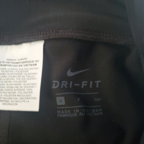 Nike Classic Black Crop DRI-Fit Legging S - Picture 3 of 9